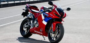 CBR600RRが買えない？中古市場の探し方