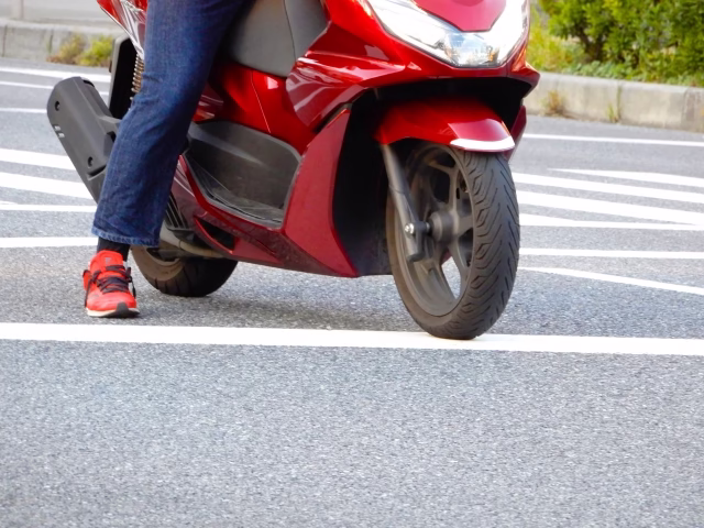 バイク信号待ちエンストの原因は？初心者向け対処法から修理まで