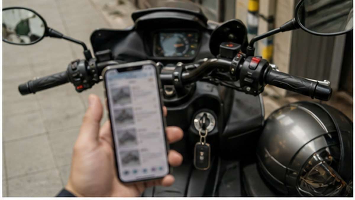 ADV160の在庫と納期をスマホで確認するイメージ